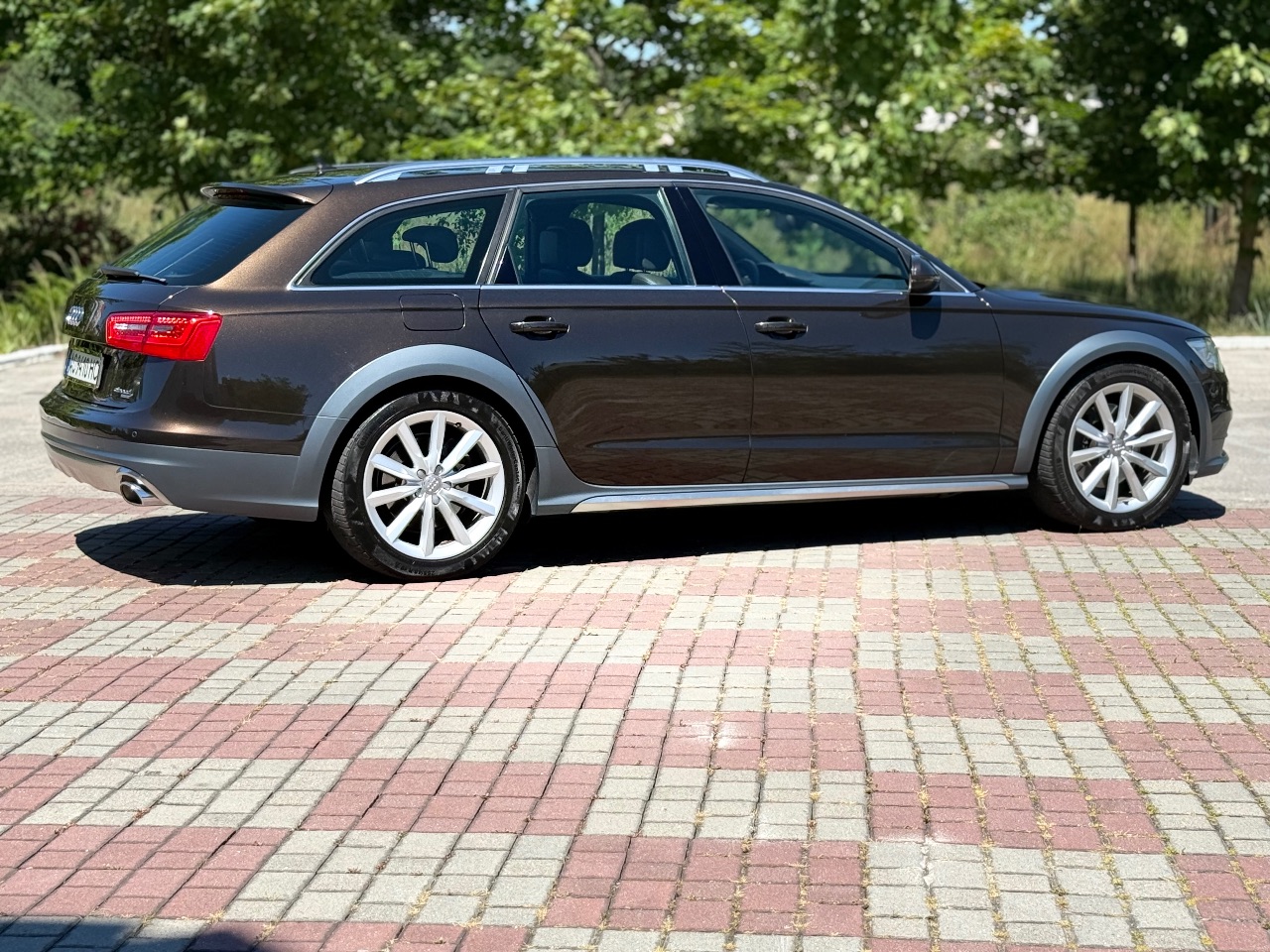 Audi A6 allroad - фото 5