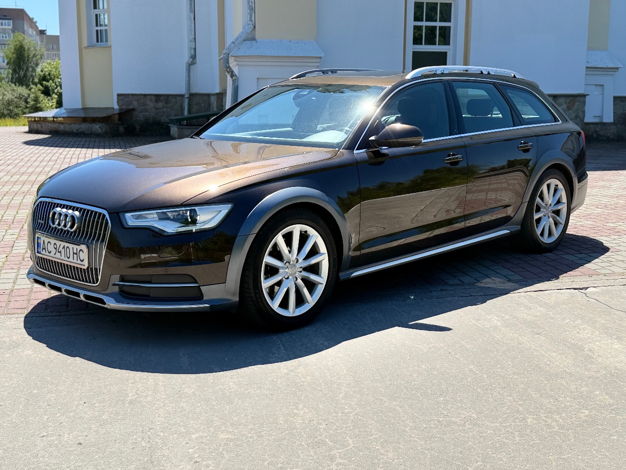 Audi A6 allroad - фото 12