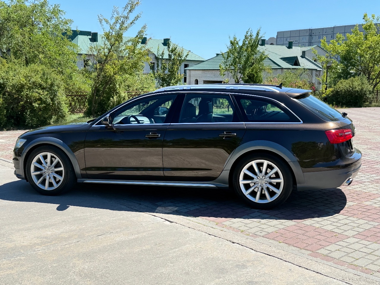 Audi A6 allroad - фото 10