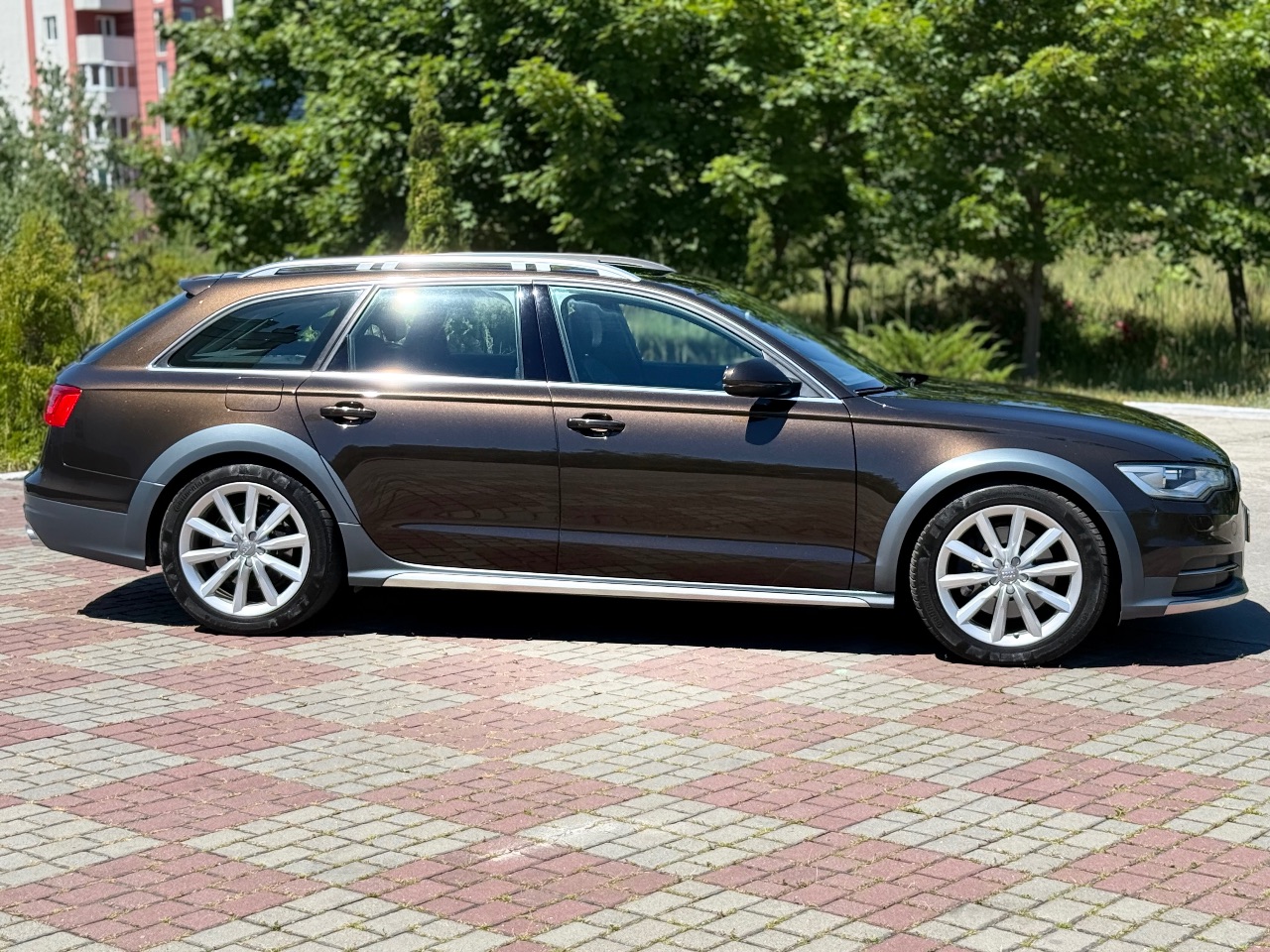 Audi A6 allroad - фото 3