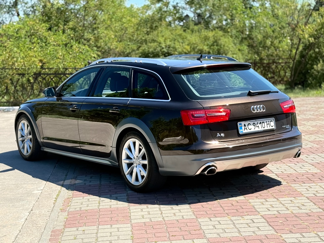 Audi A6 allroad - фото 9