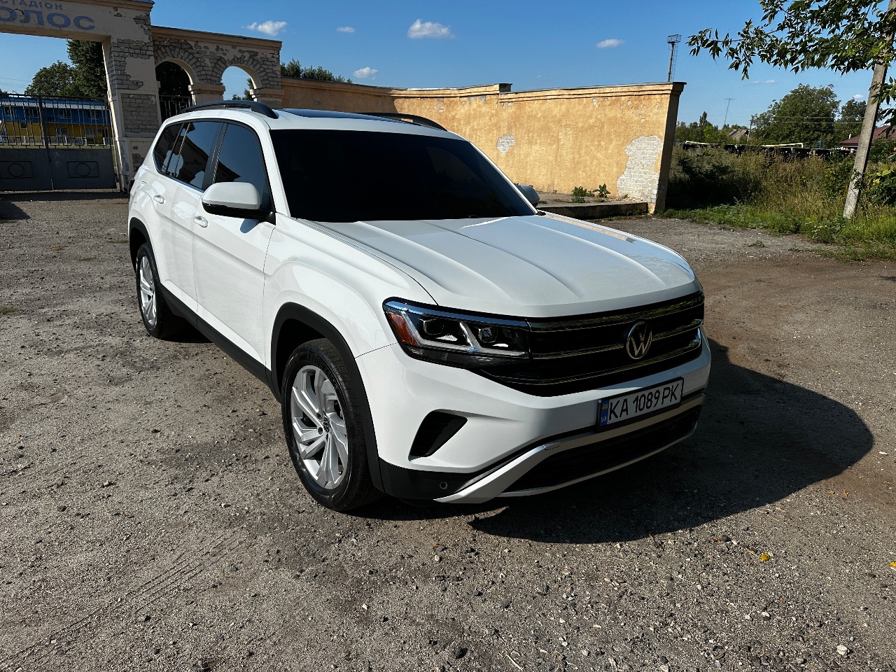 Volkswagen Atlas - фото 1