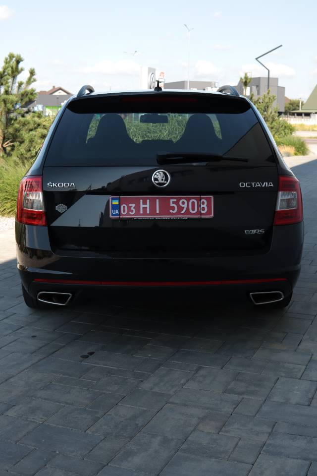Skoda Octavia RS - фото 10