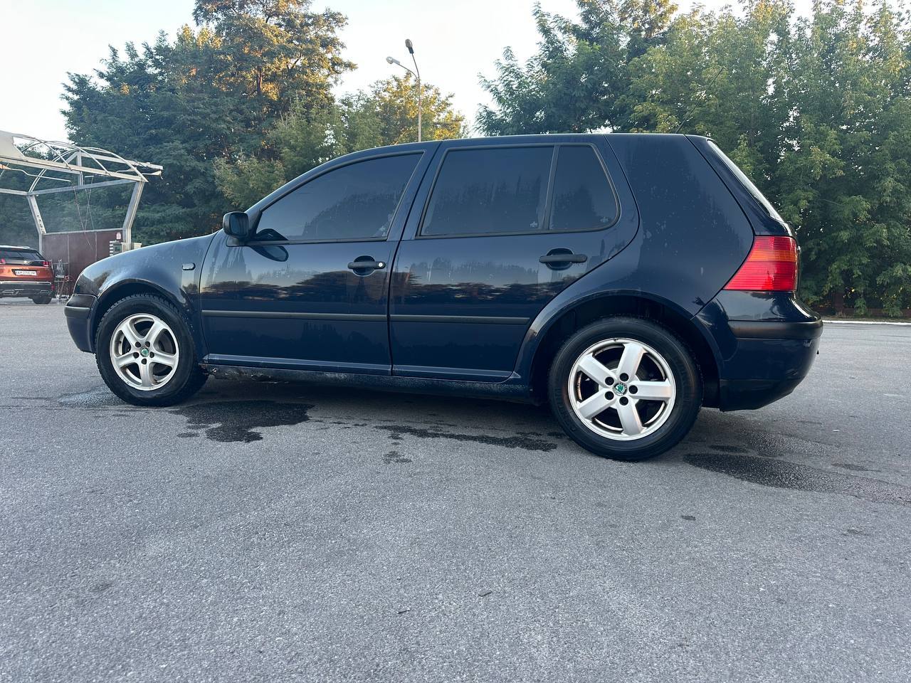 Volkswagen Golf - фото 3