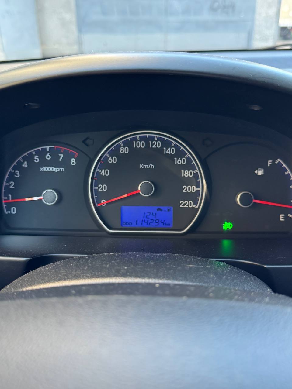 Hyundai Elantra - фото 3