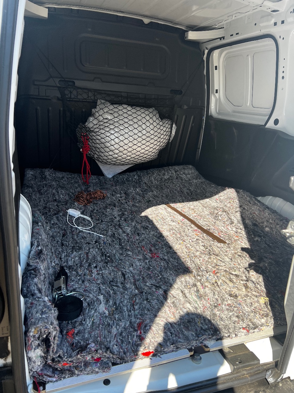 Peugeot Partner - фото 13