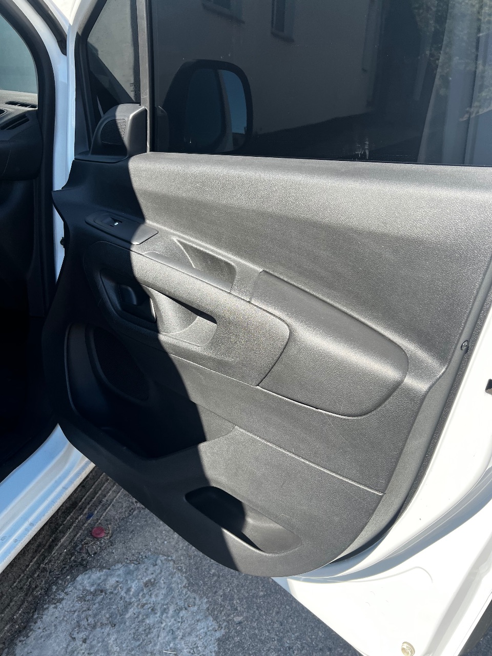 Peugeot Partner - фото 10