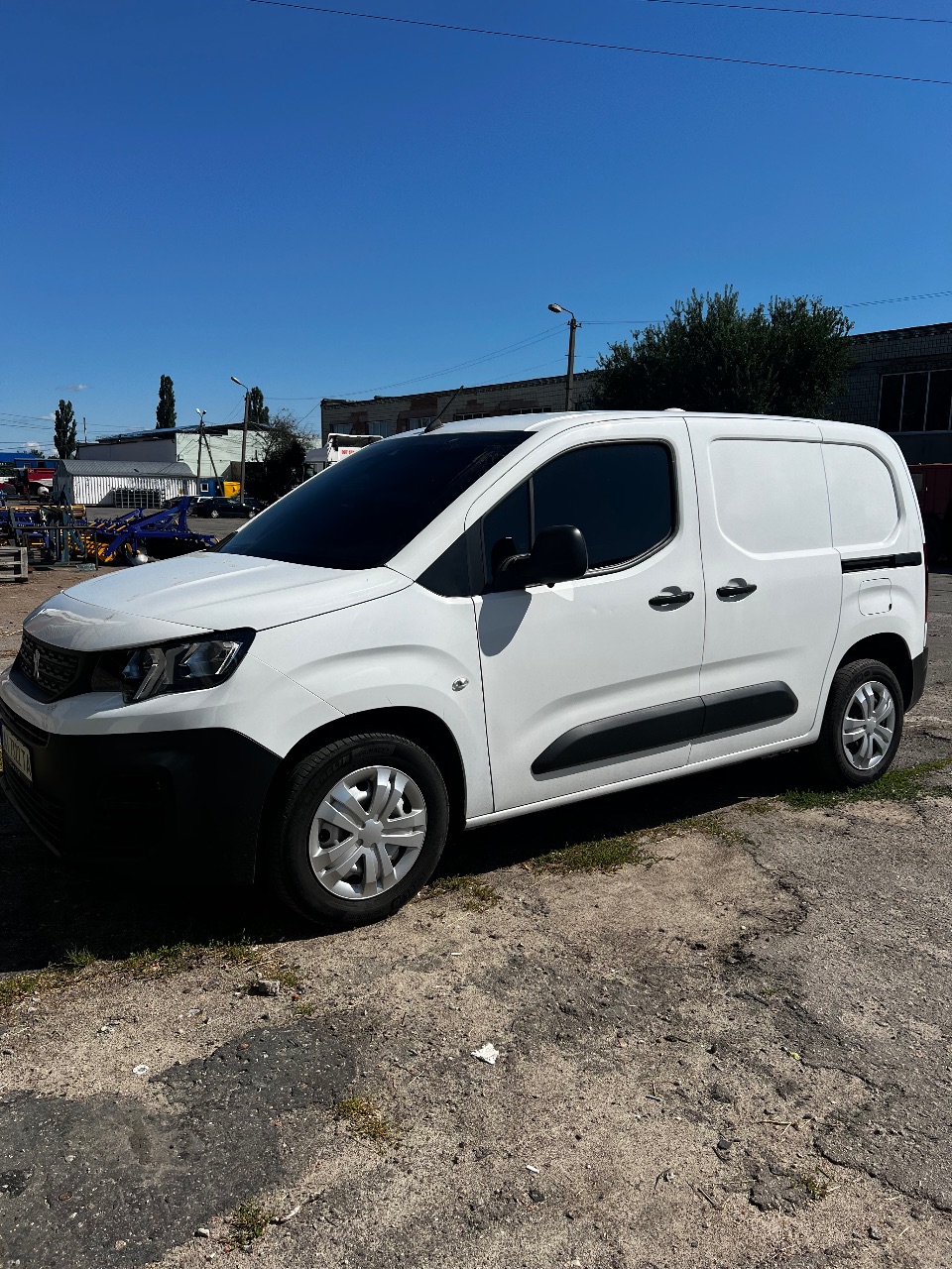 Peugeot Partner - фото 3