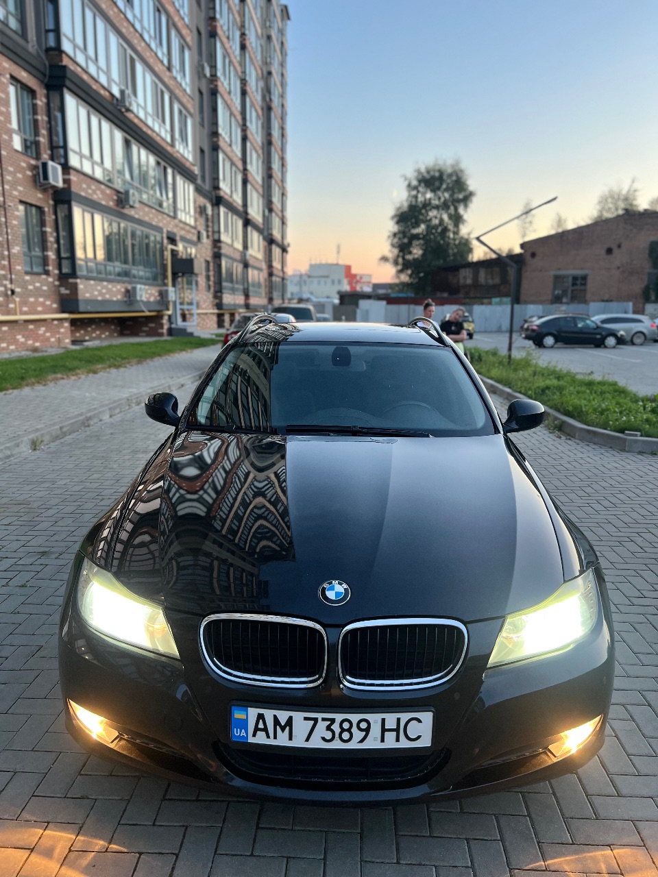 BMW 3 серії - фото 1