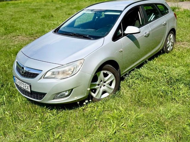Opel Astra - фото 3