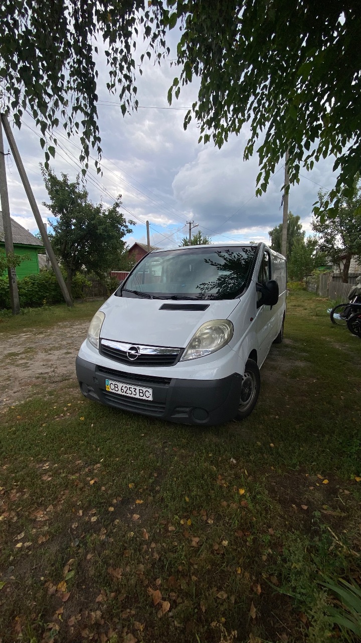Opel Vivaro - фото 1