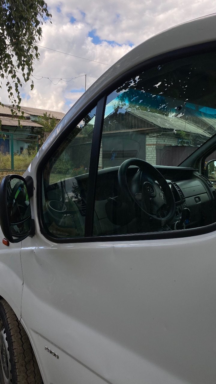 Opel Vivaro - фото 6