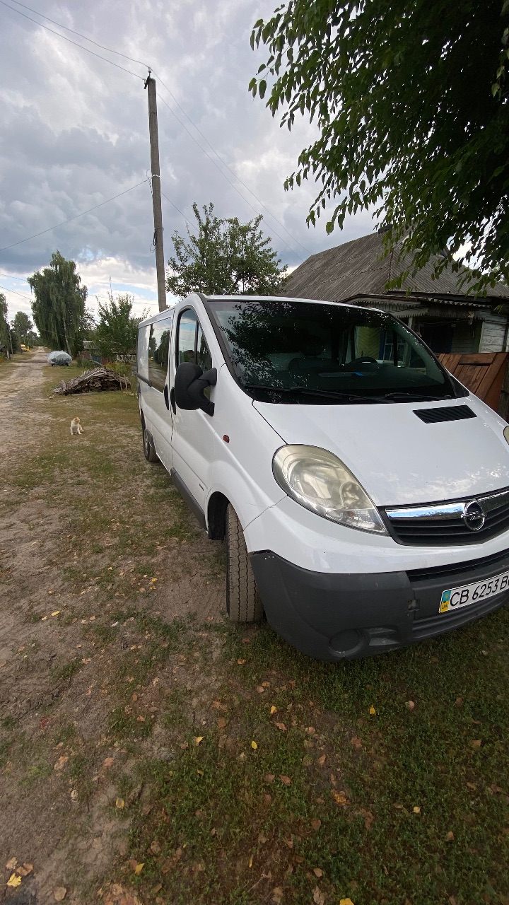 Opel Vivaro - фото 2