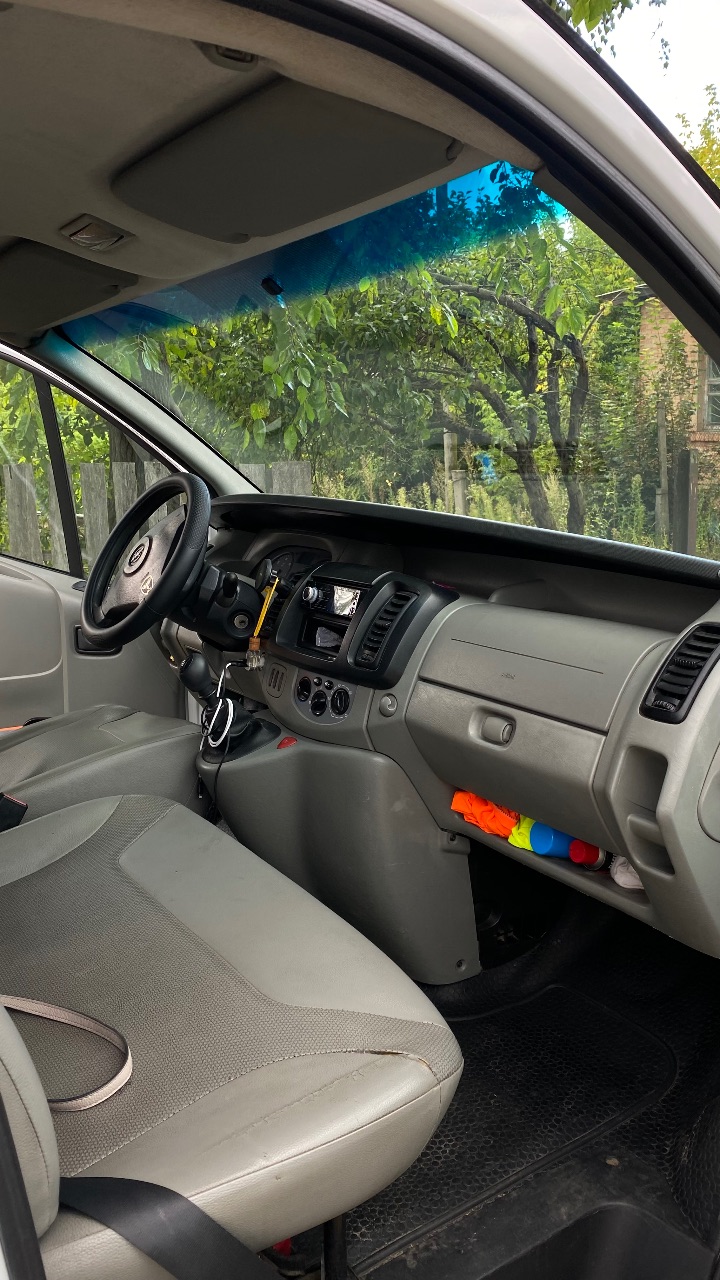 Opel Vivaro - фото 9