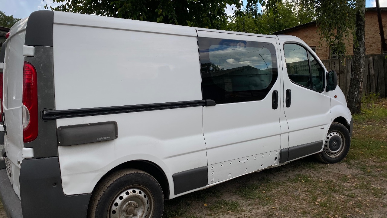 Opel Vivaro - фото 3