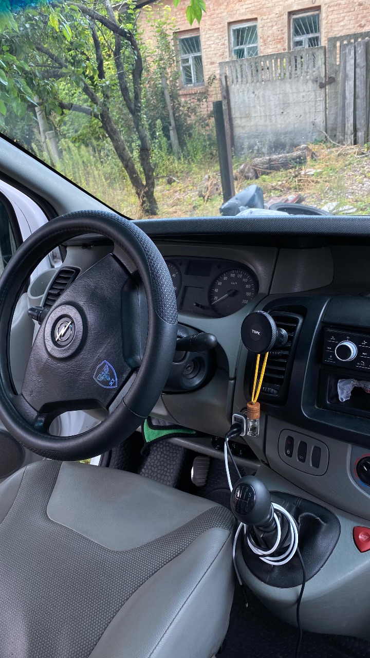 Opel Vivaro - фото 7