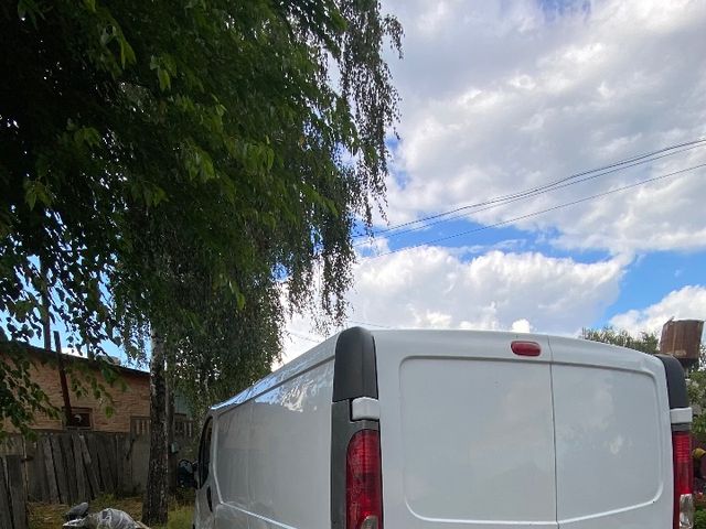 Opel Vivaro - фото 4