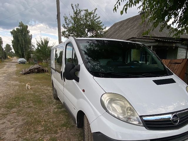 Opel Vivaro - фото 2