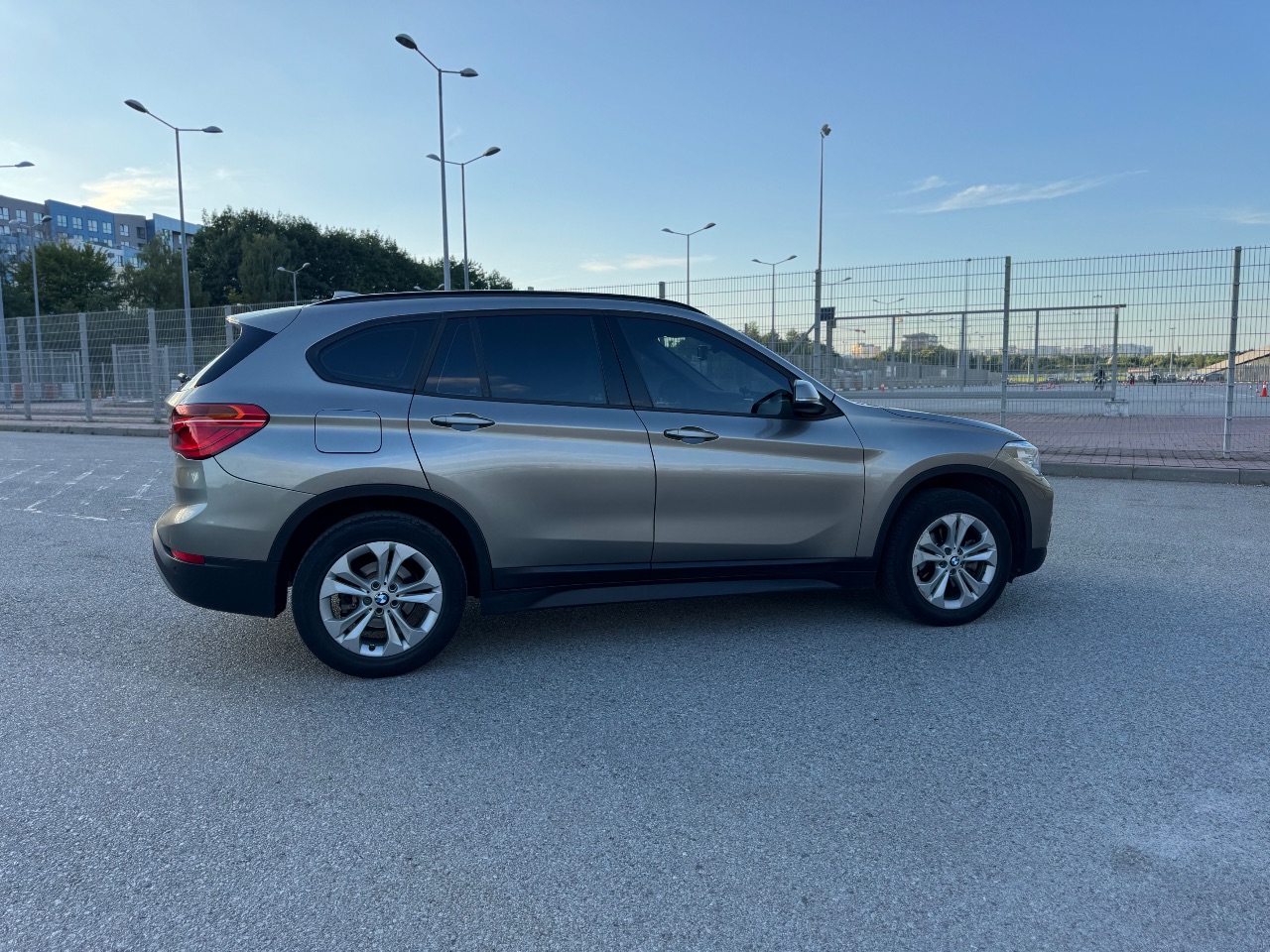 BMW X1 - фото 12