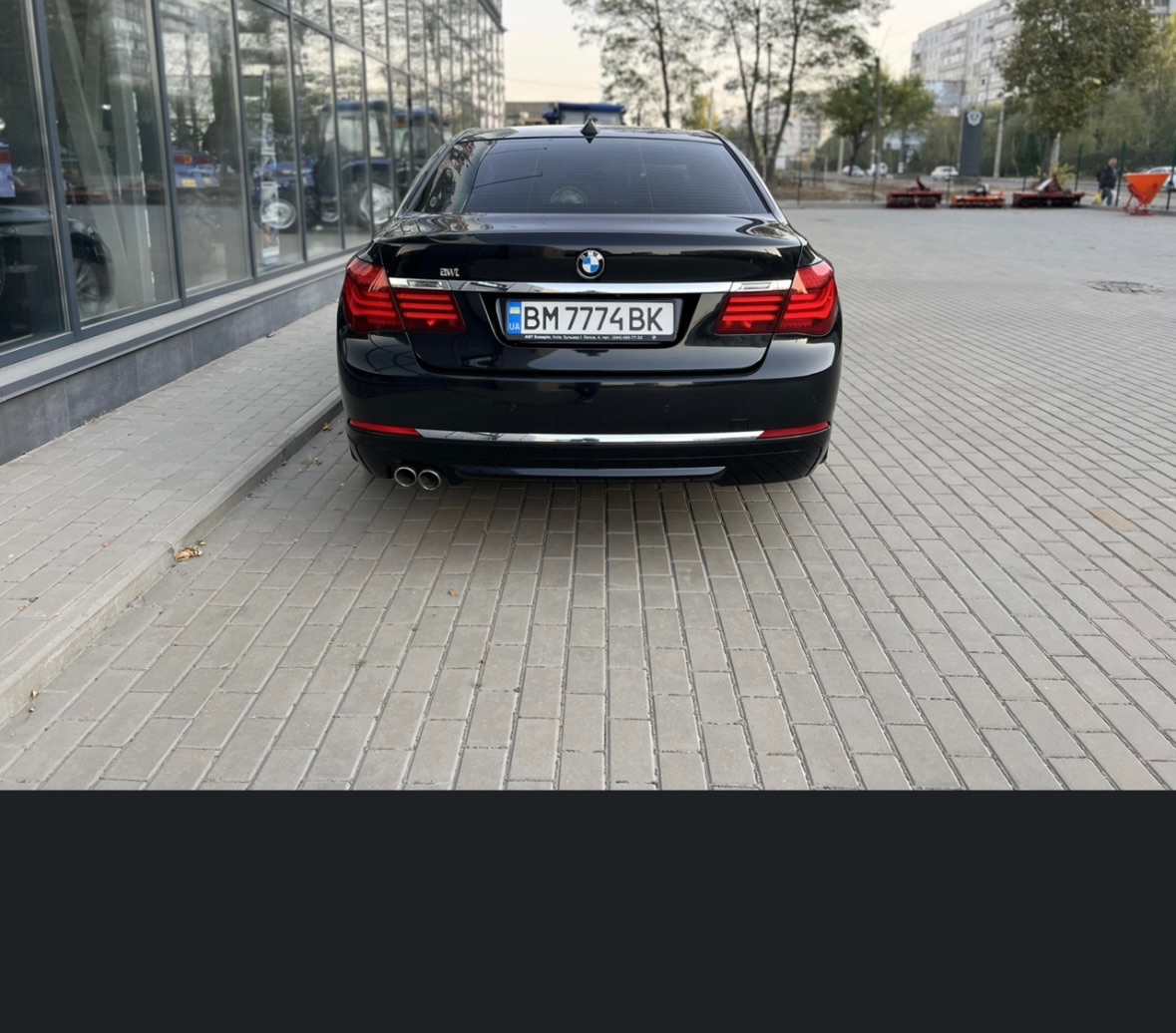 BMW 7 серії - фото 6