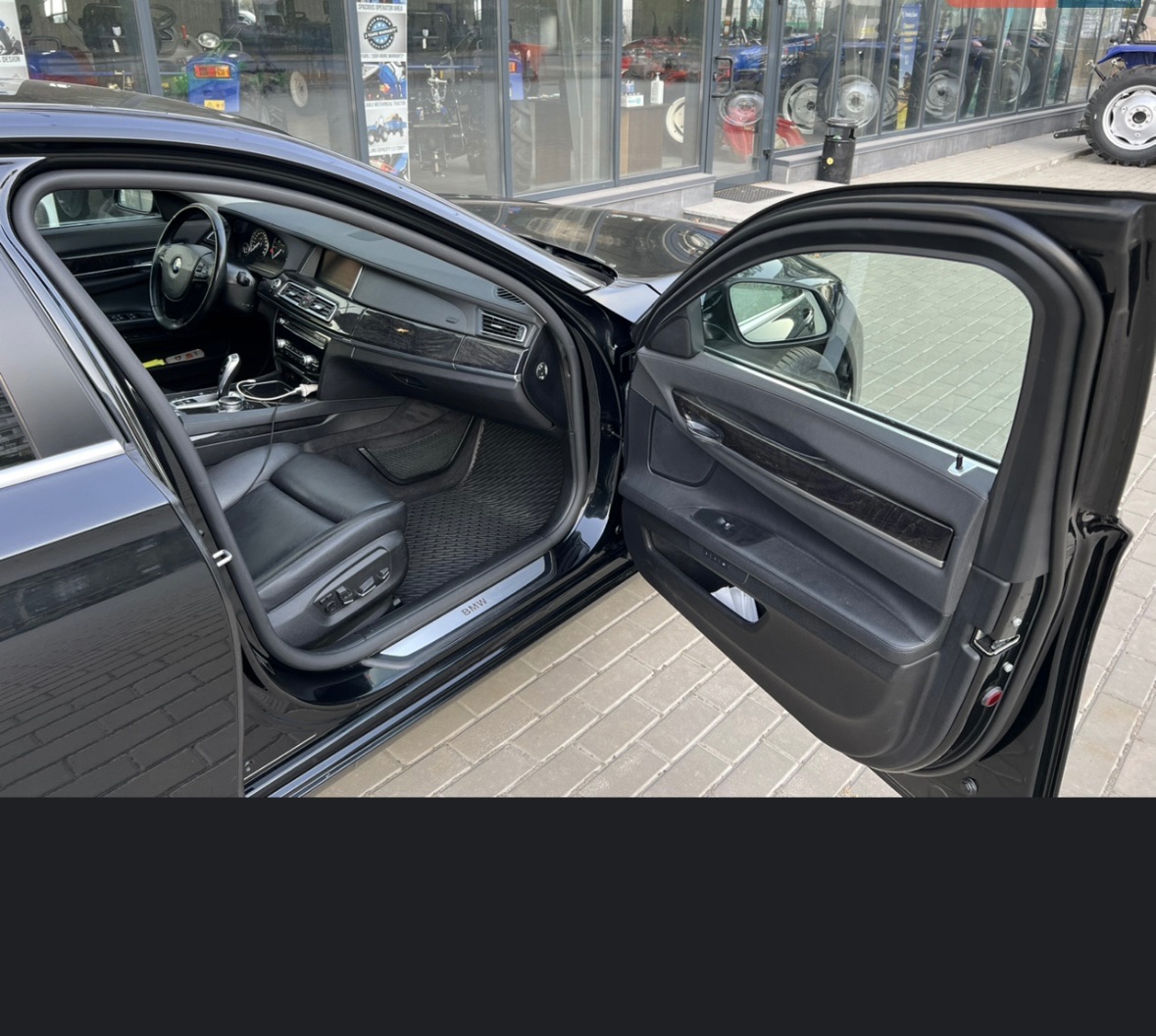 BMW 7 серії - фото 11