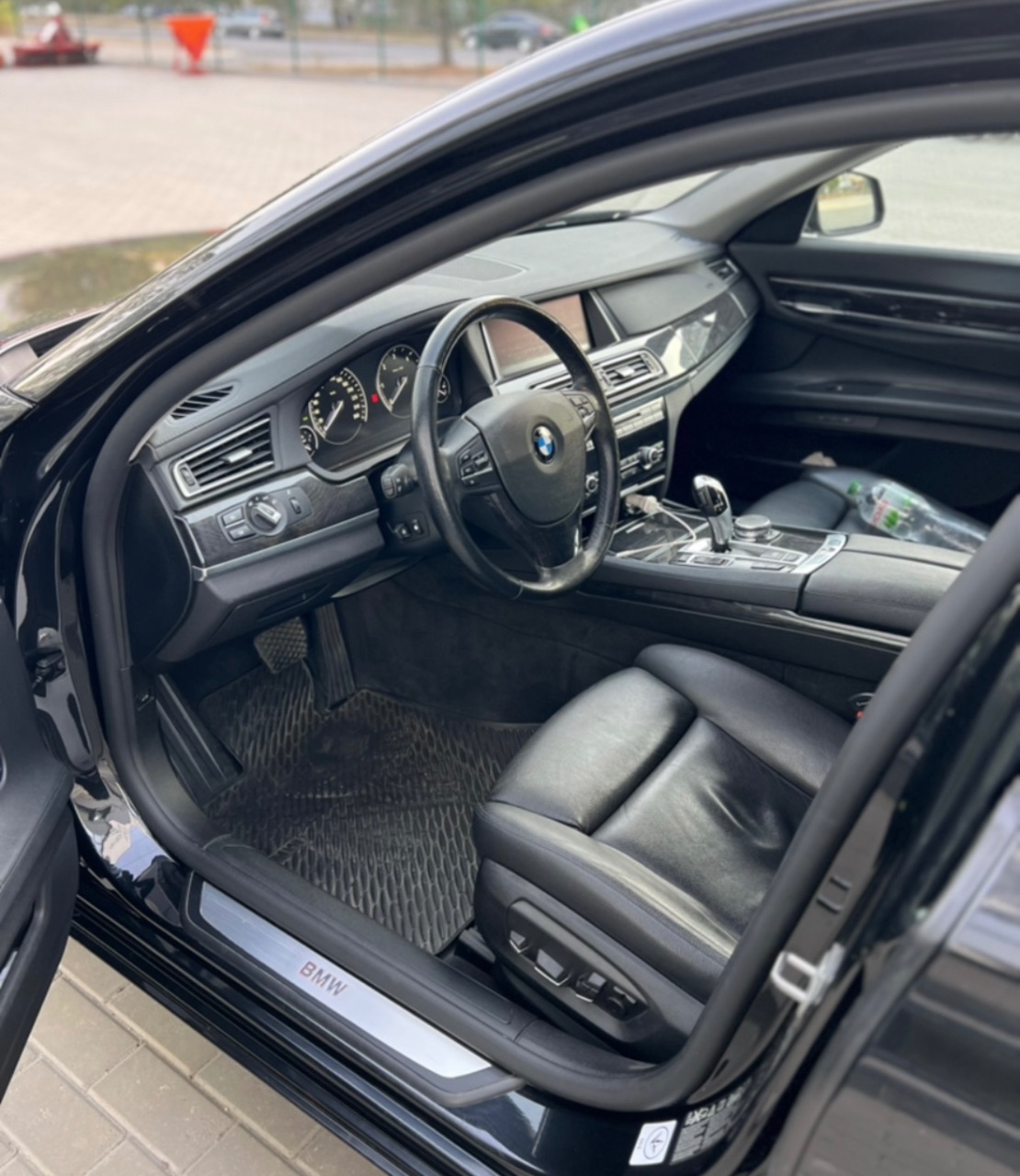 BMW 7 серії - фото 10