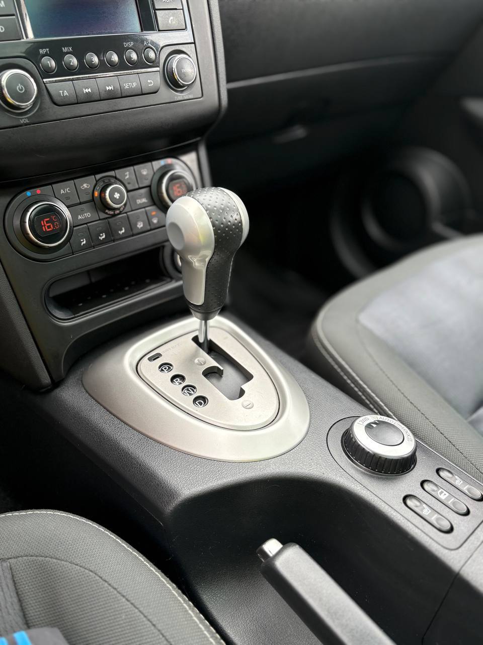 Nissan Qashqai+2 - фото 8