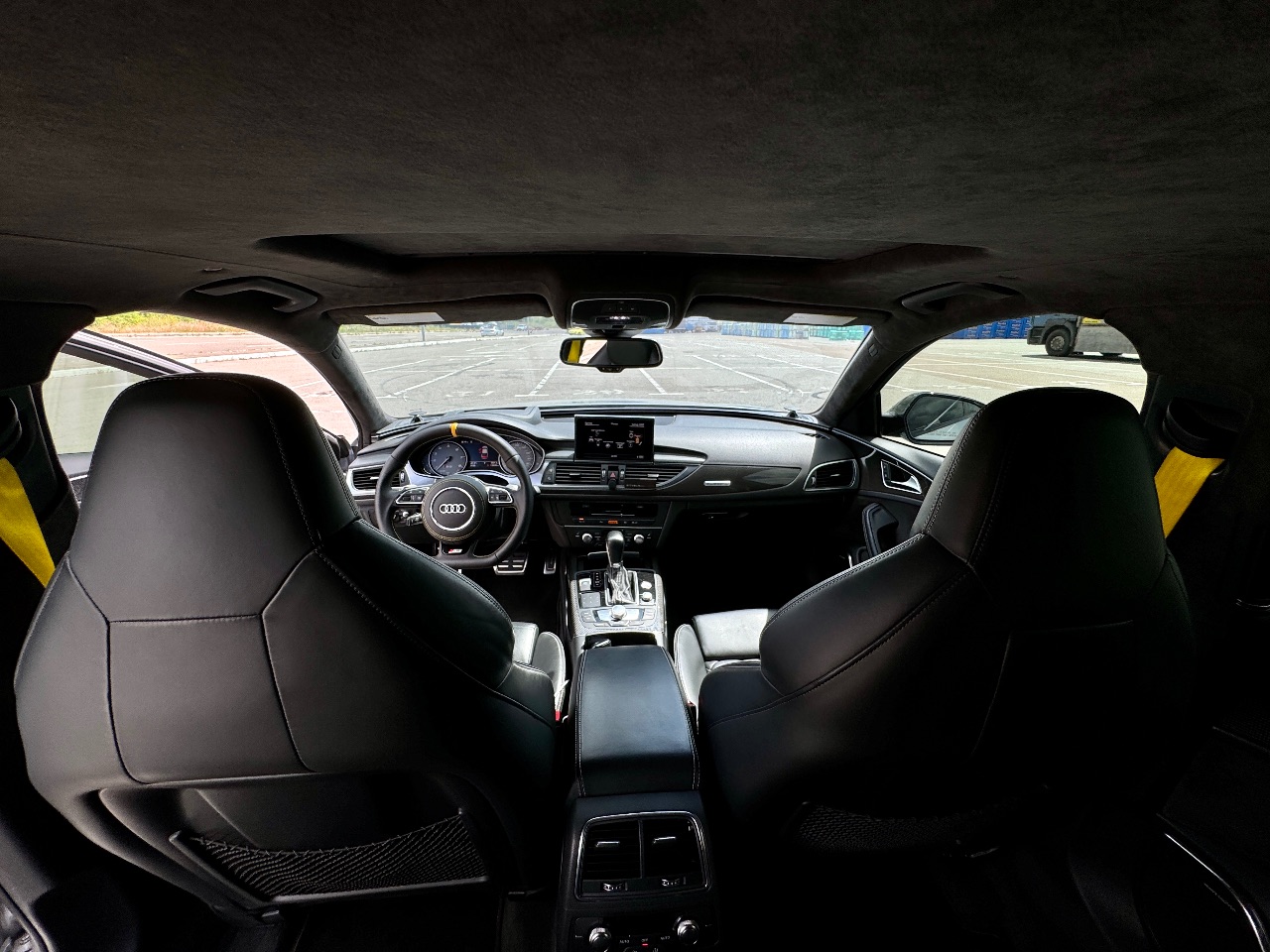 Audi S6 - фото 11