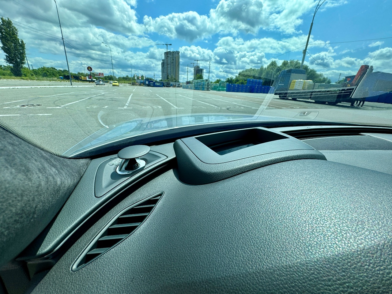 Audi S6 - фото 18