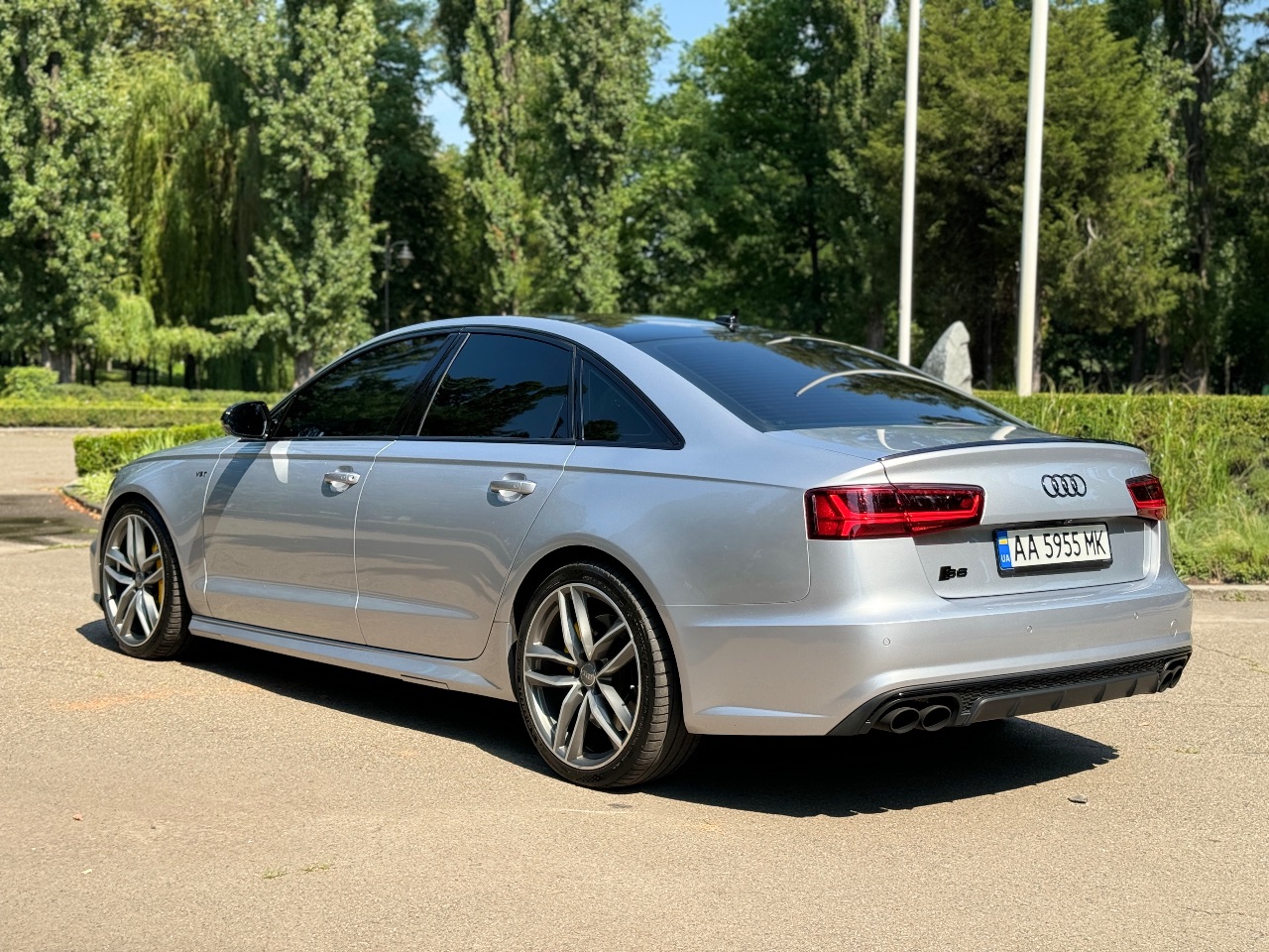 Audi S6 - фото 5