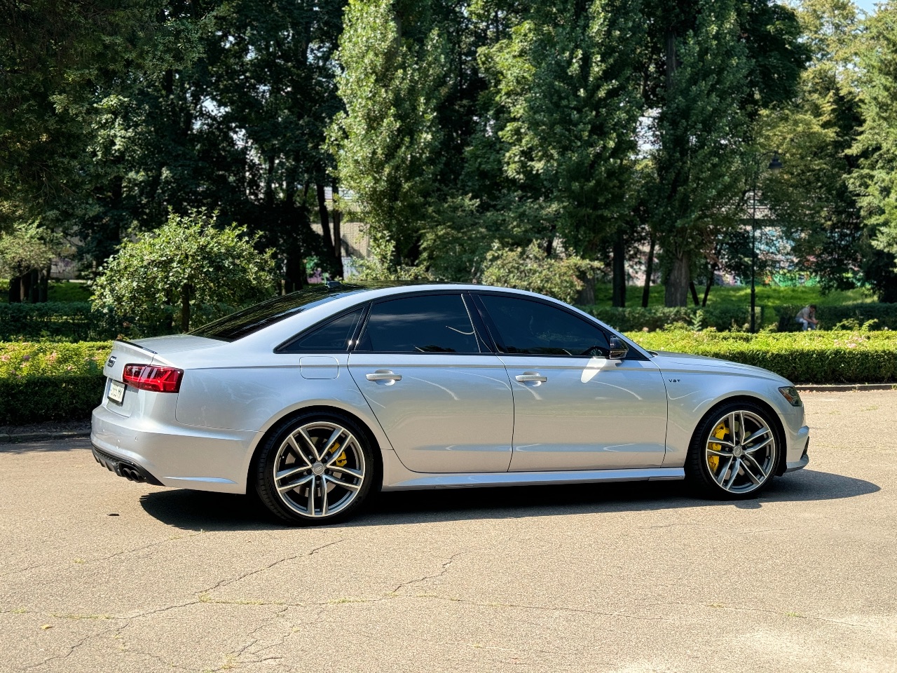 Audi S6 - фото 8