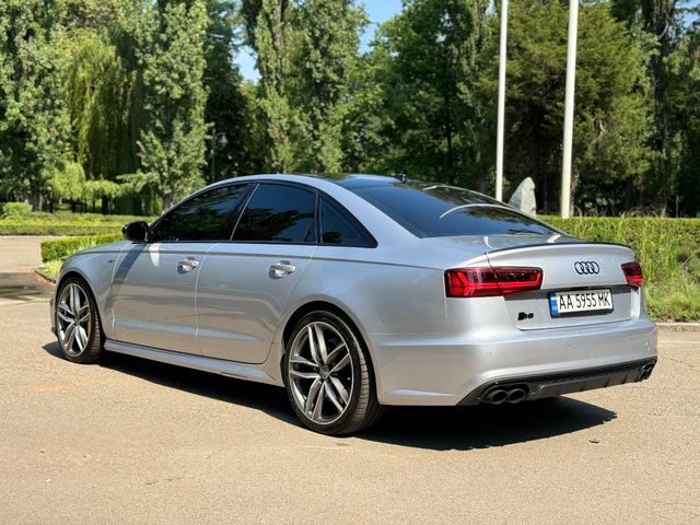Audi S6 - фото 5