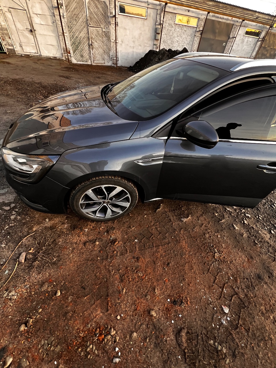 Renault Megane - фото 25