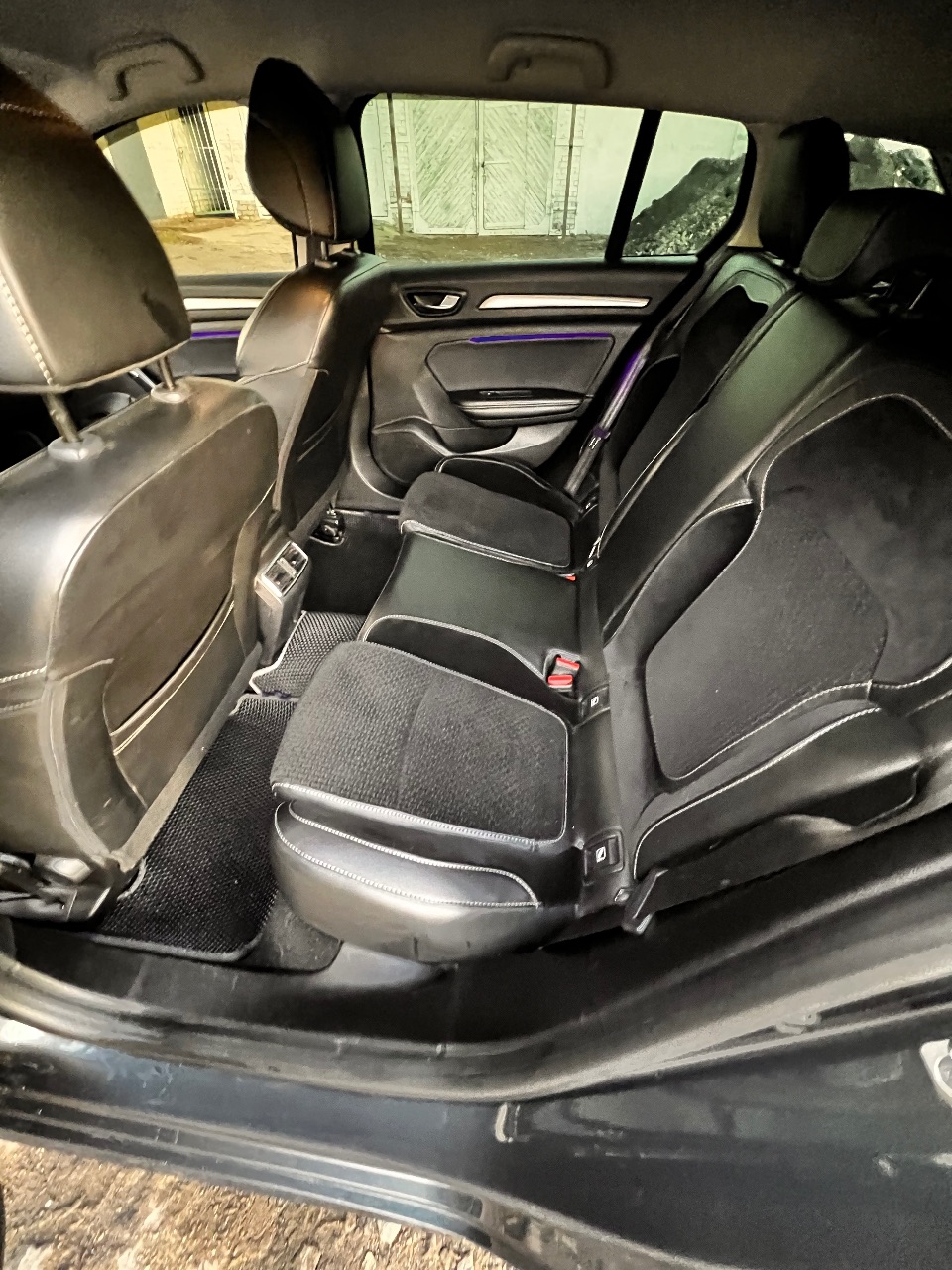 Renault Megane - фото 13