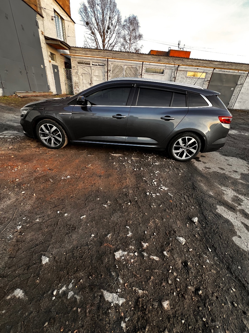 Renault Megane - фото 9