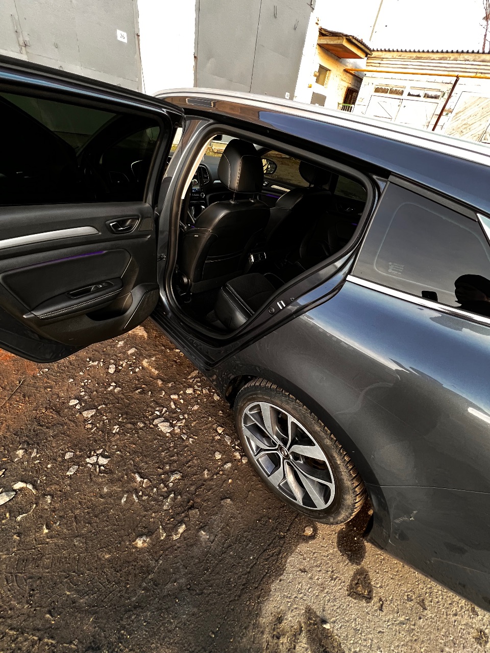 Renault Megane - фото 14