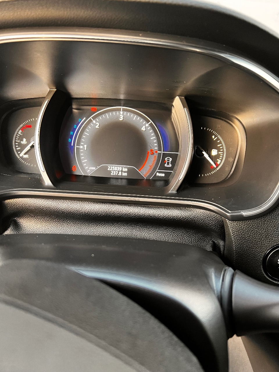 Renault Megane - фото 20