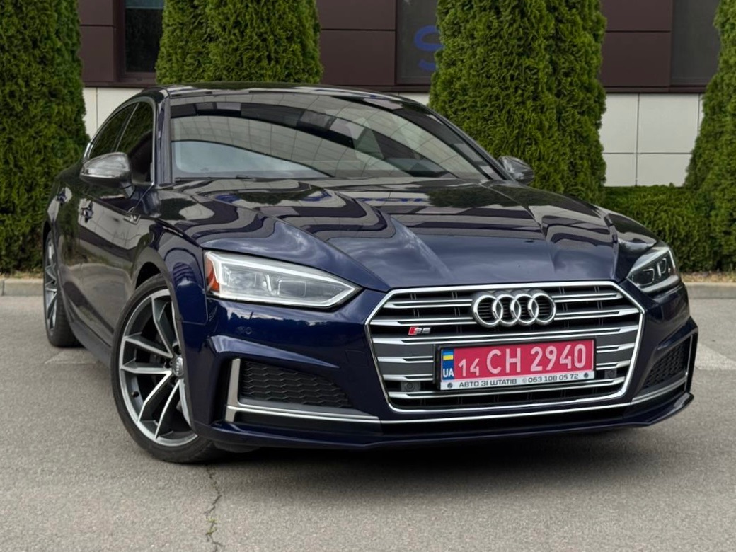 Audi S5 - фото 1