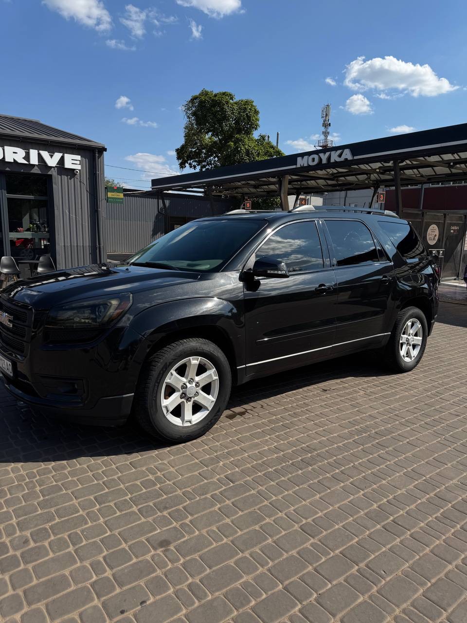 GMC Acadia - фото 2