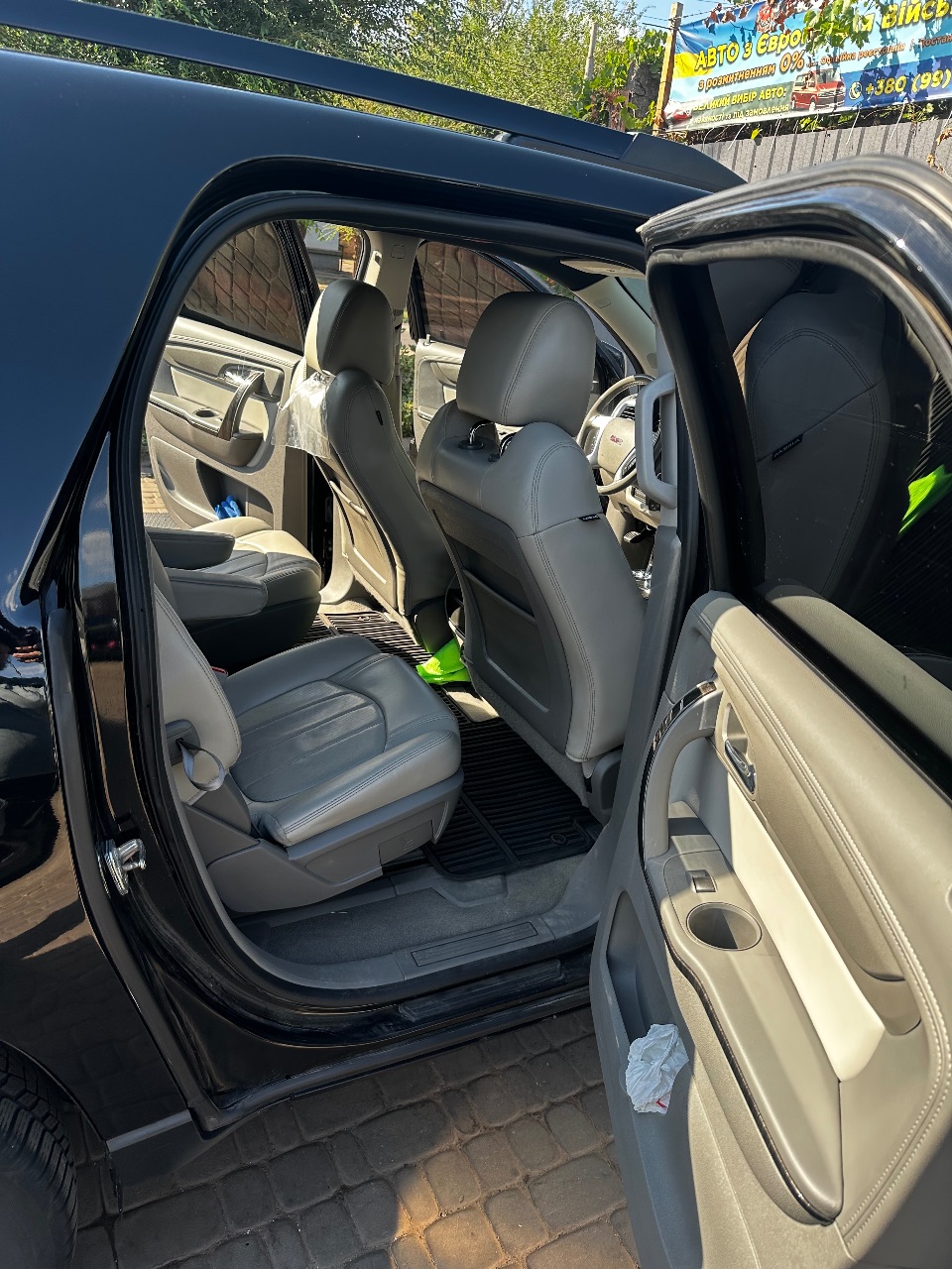 GMC Acadia - фото 16