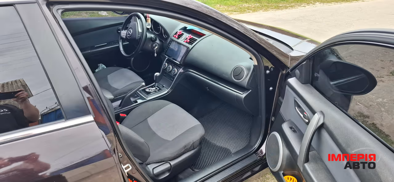 Mazda 6 - фото 11