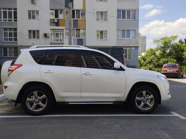 Toyota RAV4 - зображення 5