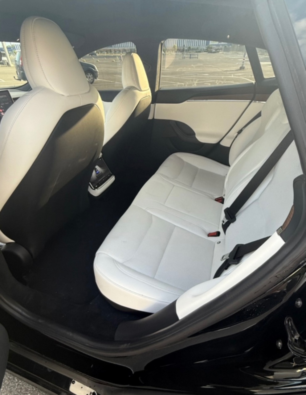 Tesla Model S - фото 10