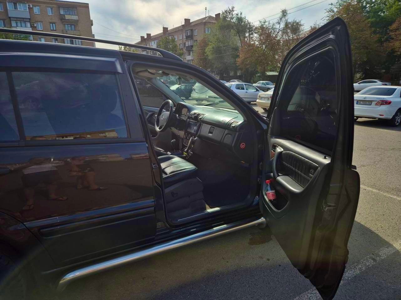 Mercedes-Benz M-Класс - фото 10