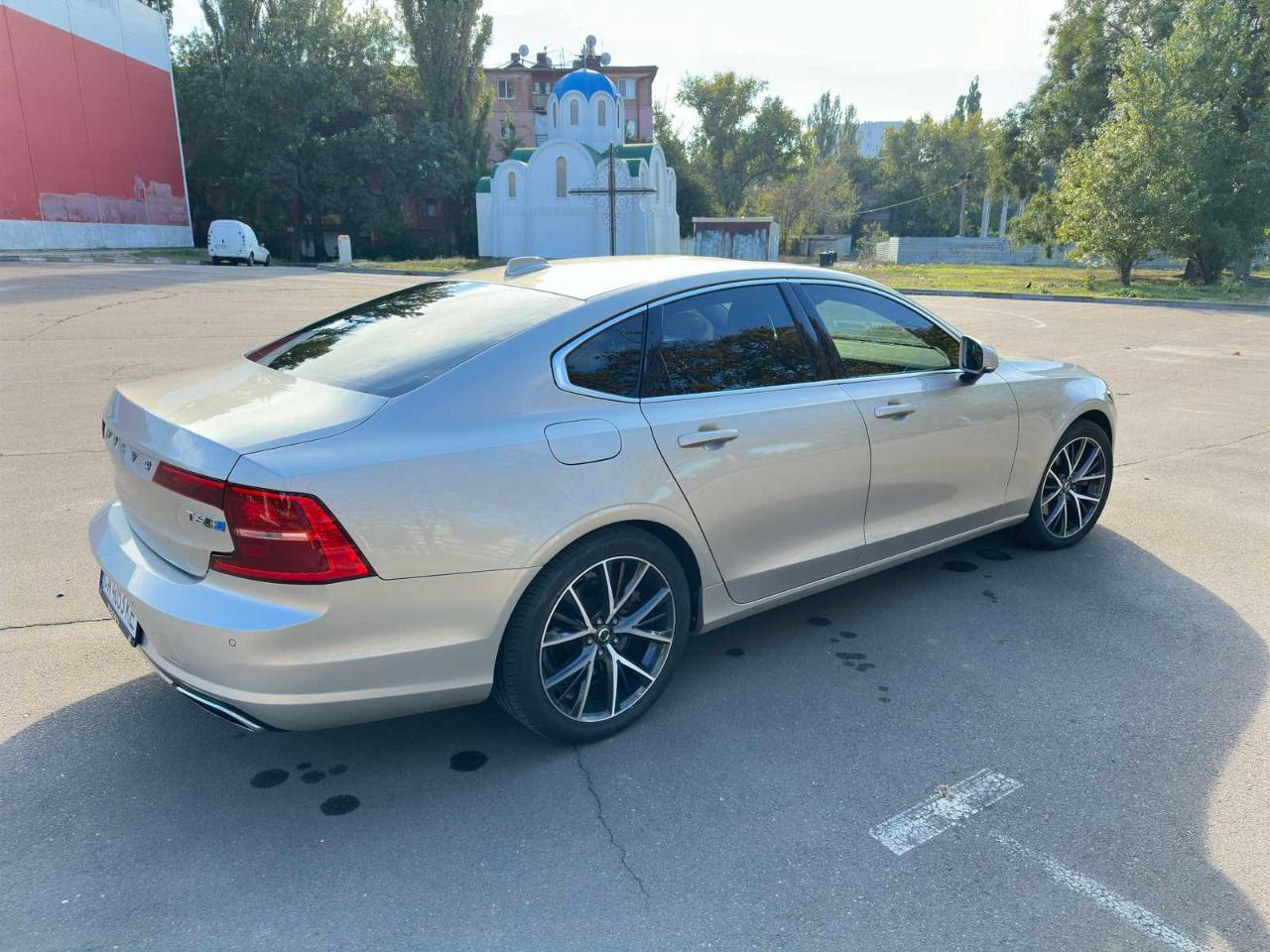 Volvo S90 - фото 3