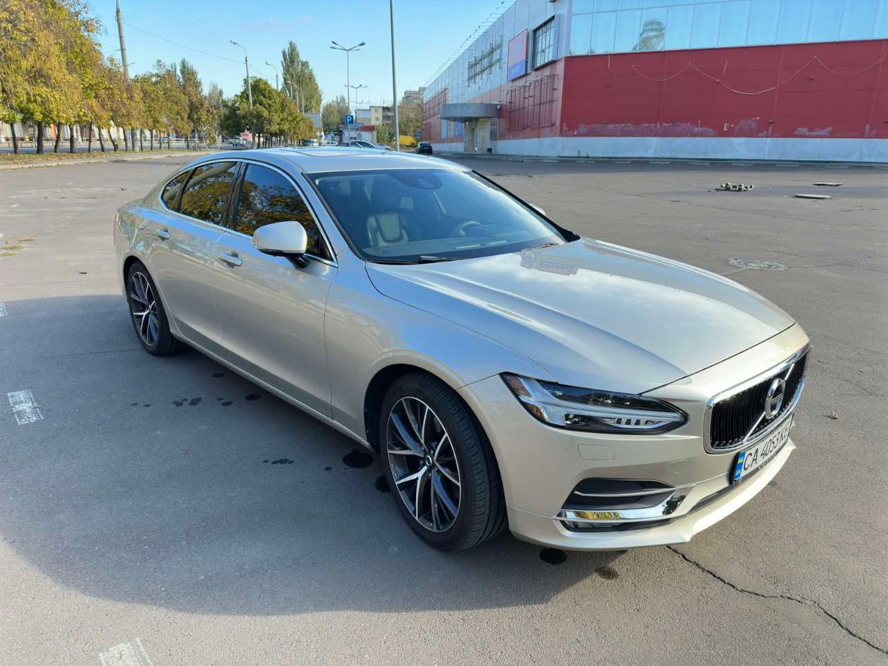 Volvo S90 - фото 2