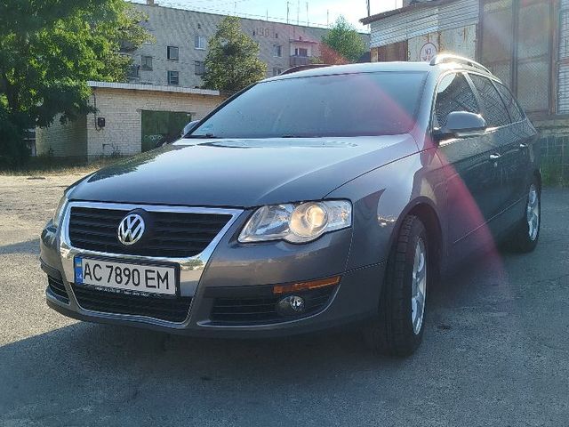 Volkswagen Passat 2005, Ковель, $4 999 - зображення 1
