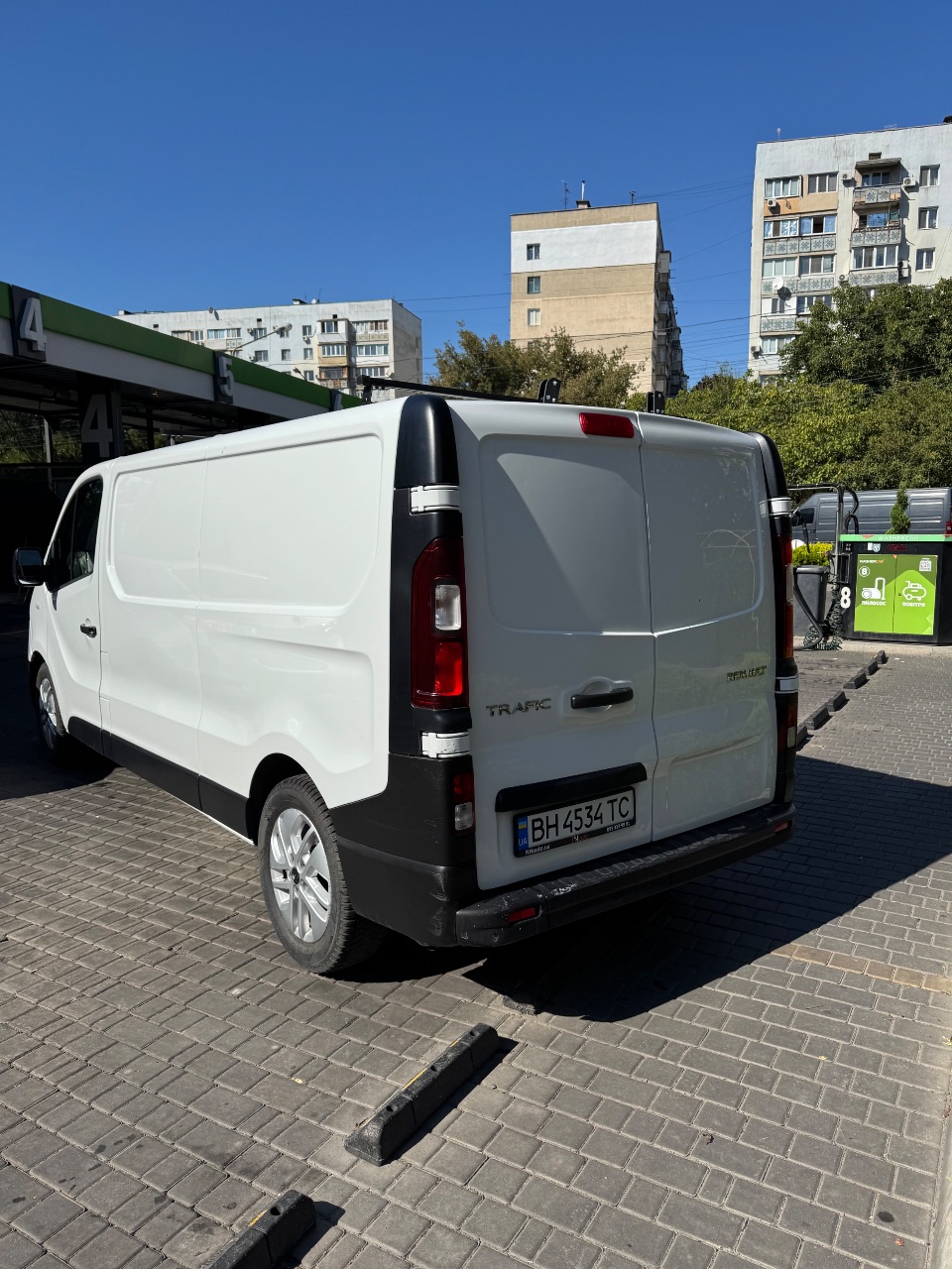 Renault Trafic - фото 7