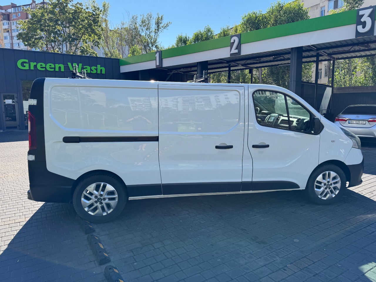 Renault Trafic - фото 6