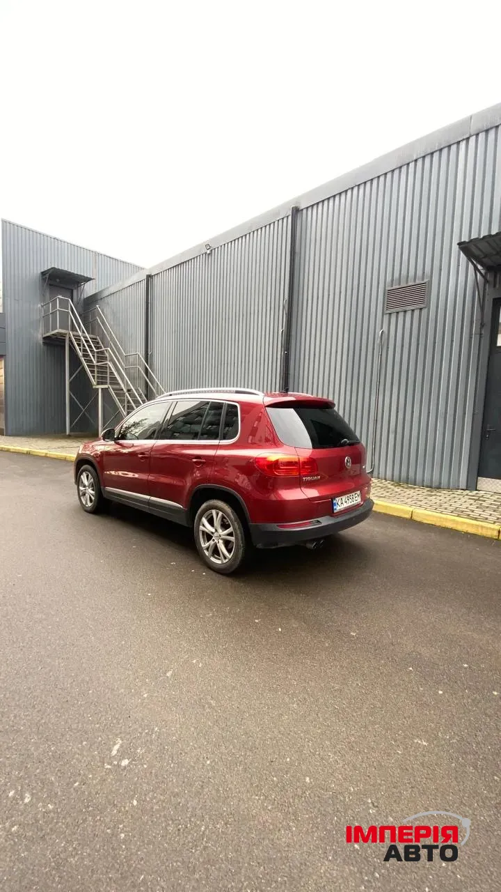 Volkswagen Tiguan - фото 4